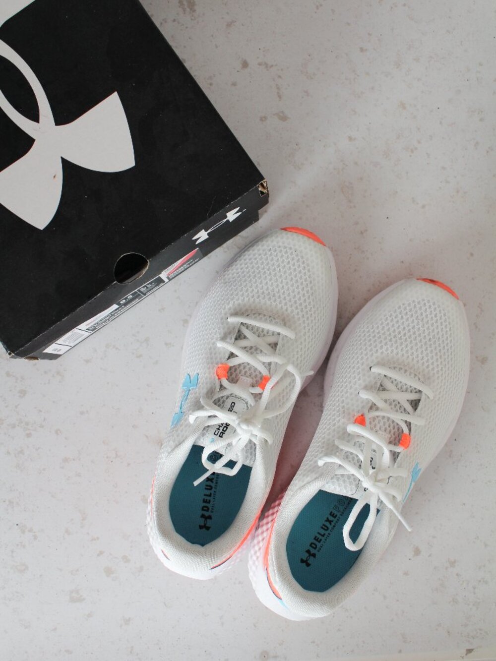 Under Armour // Womens Charged Rogue 3 Size 9.5 Running Shoes